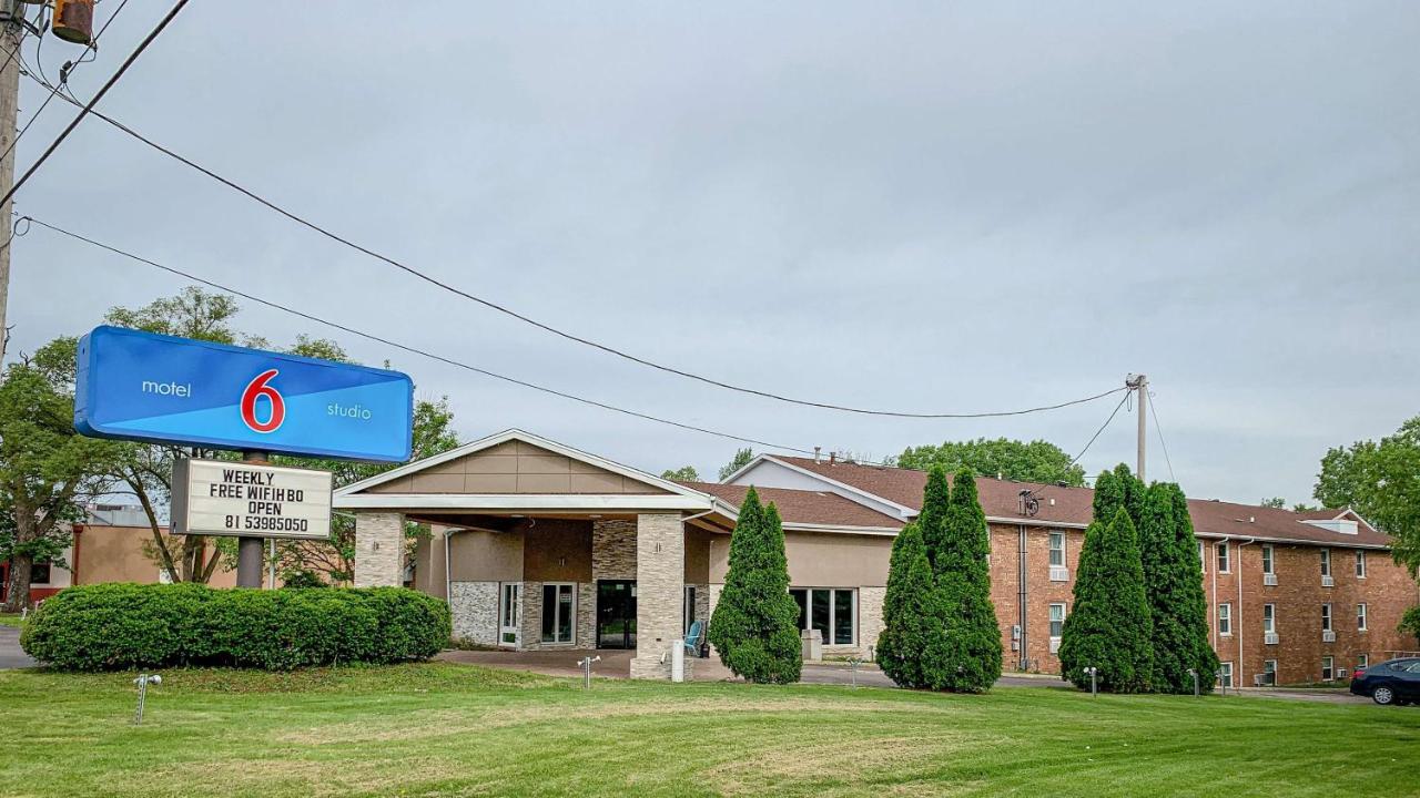 Motel 6 Rockford, Il Eksteriør billede